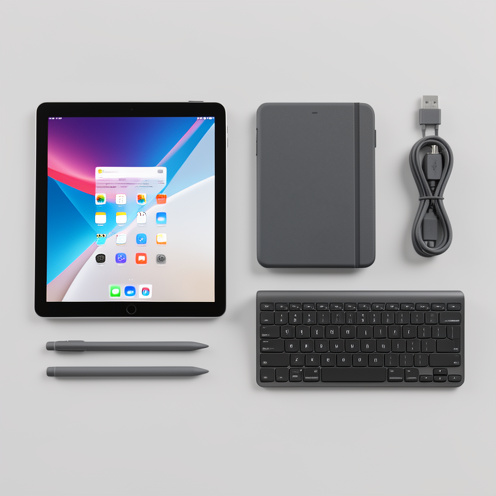Tablette de 9,7 pouces entourée d’accessoires compatibles, illustrant différents modèles et caractéristiques.
